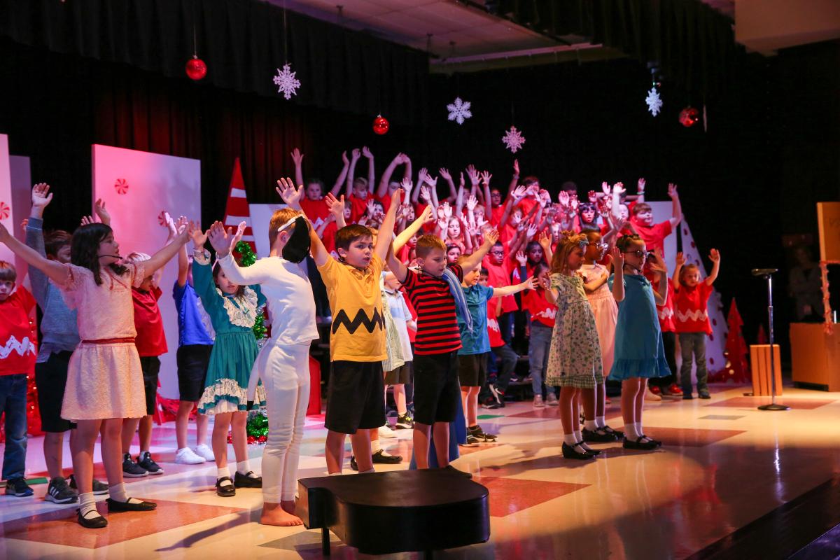 Horizon Elementary Charlie Brown Christmas