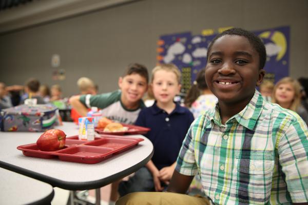 Horizon students at lunch